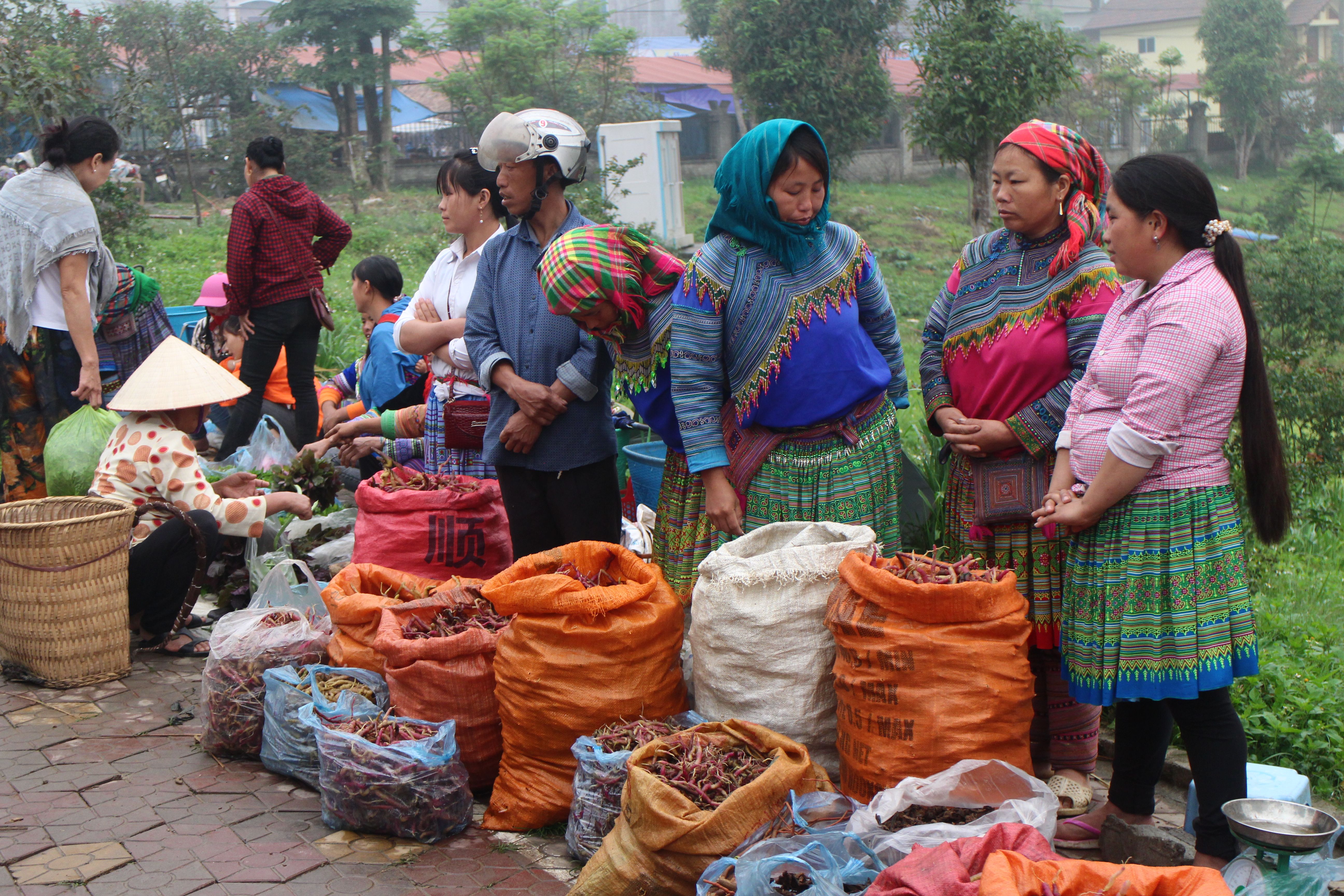 Marché du dimanche à Bac Ha Marché du dimanche à Bac Ha