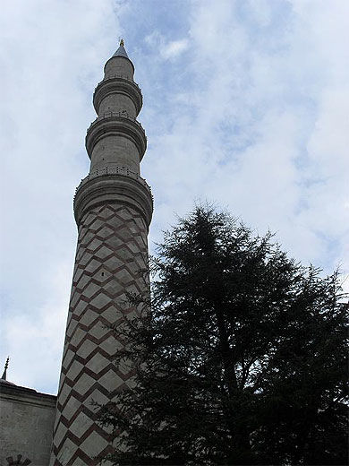Trois balcons sur un minaret