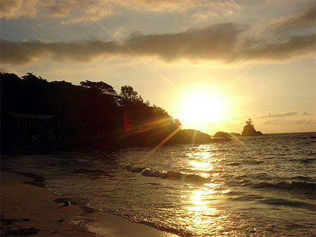 Coucher du soleil à Anse soleil... Coucher du soleil à Anse soleil...