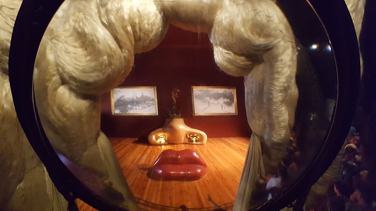 Teatre-Museu Gala Salvador Dalí - bruchal
