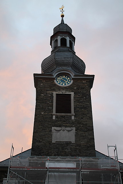 Le clocher de l'église protestante