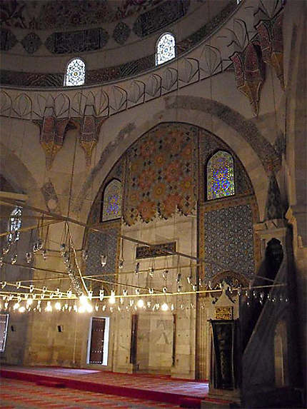 Üç Serefeli Camii : intérieur