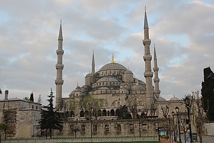Mosquée Bleue nuageuse