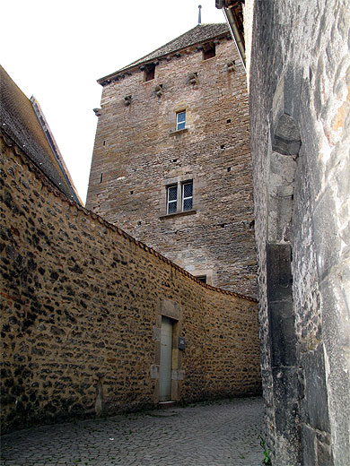Dans les rues de Cluny Dans les rues de Cluny