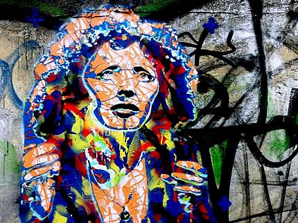 Street art (Edith Piaf)