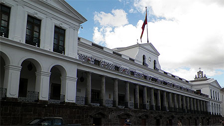 El Palacio de Carondelet El Palacio de Carondelet