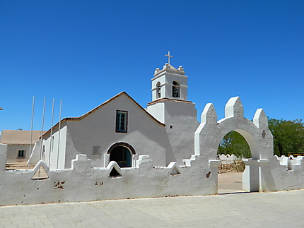 La charmante église de San Pedro de Atacama