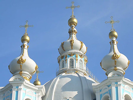 bulbes de la cathédrale de Smolny