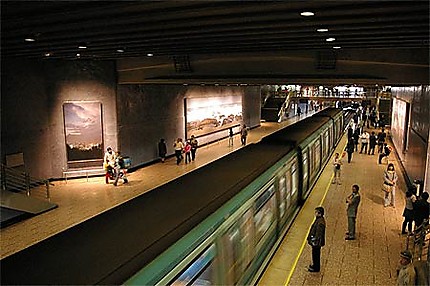 Station de métro à Santiago