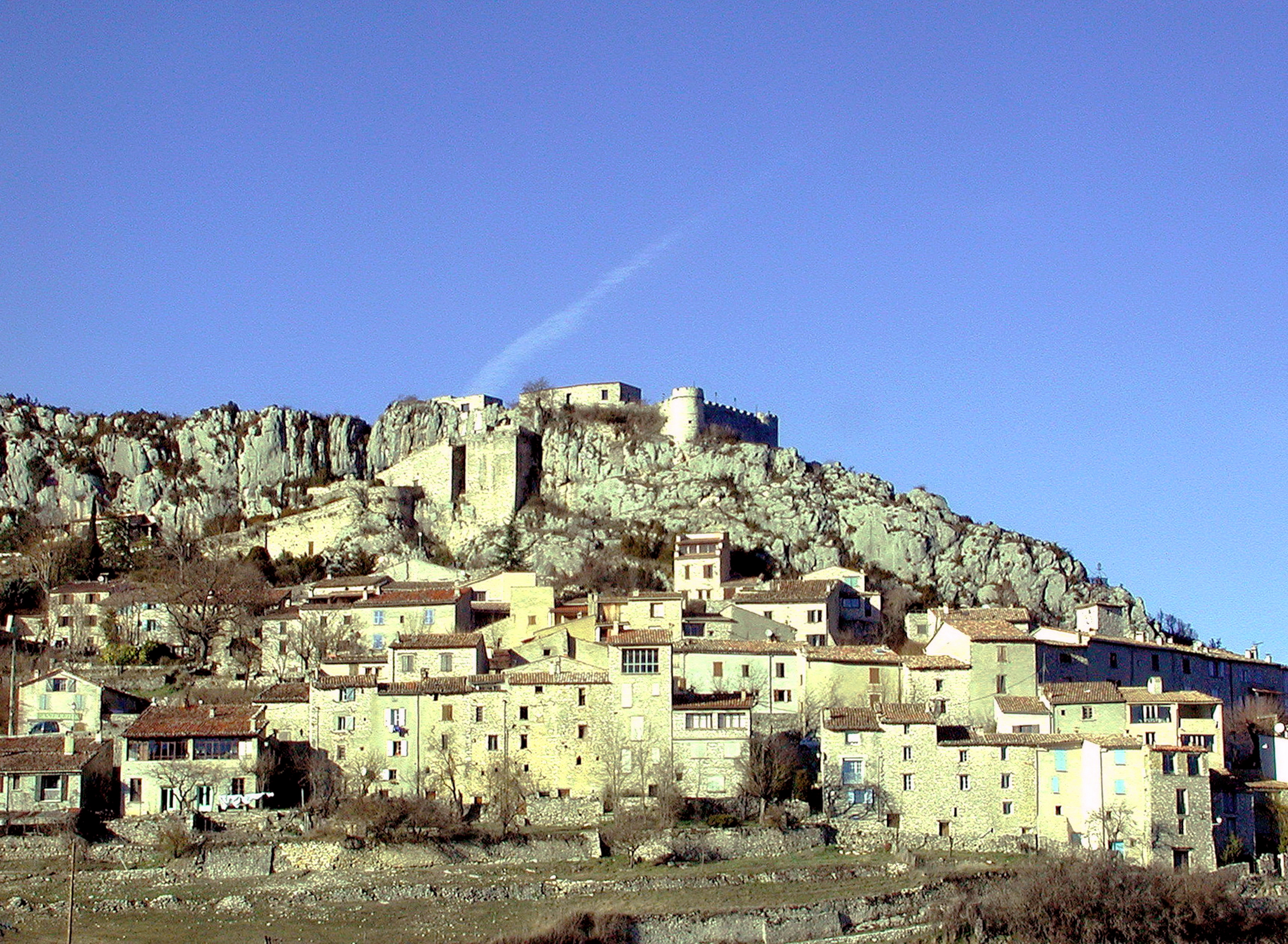 Trigance et son château Trigance et son château