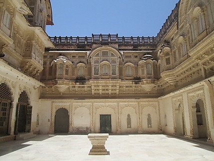 Cour et façade de la Forteresse de Mehrangarh