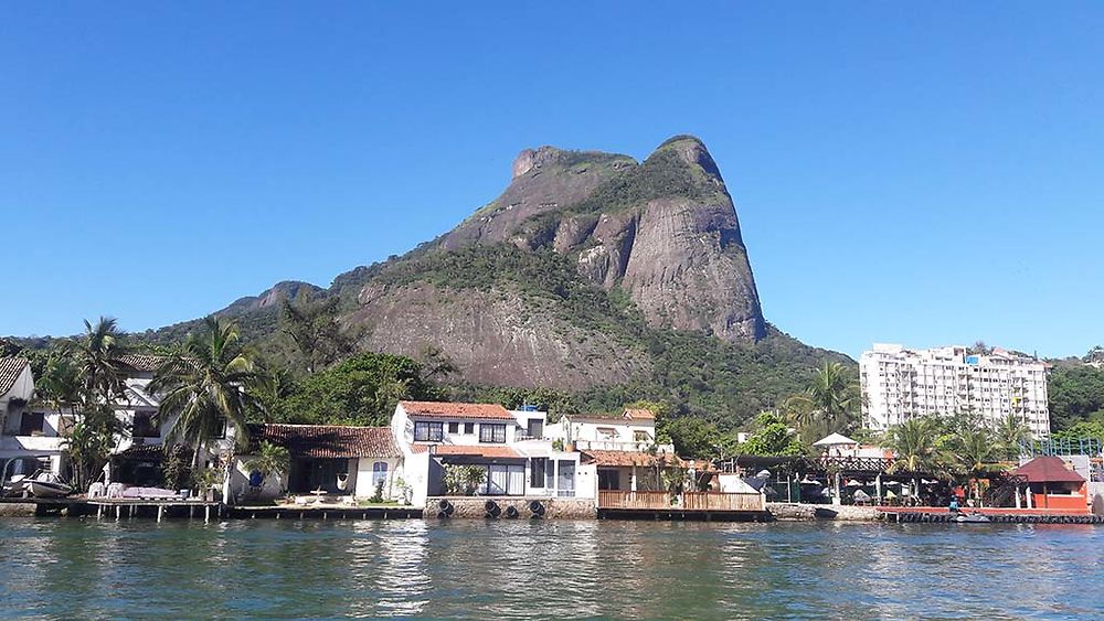 Vue sur la Pedra da Gavea