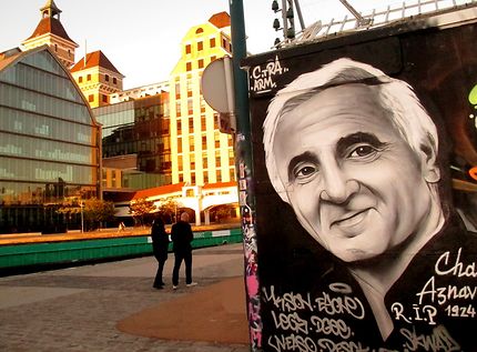Street Art, Charles Aznavour, à Pantin