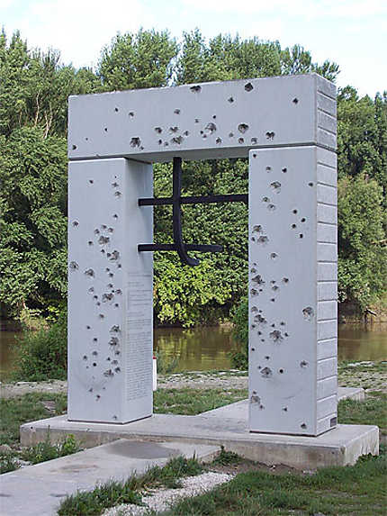 Monument aux victimes du Rideau de fer