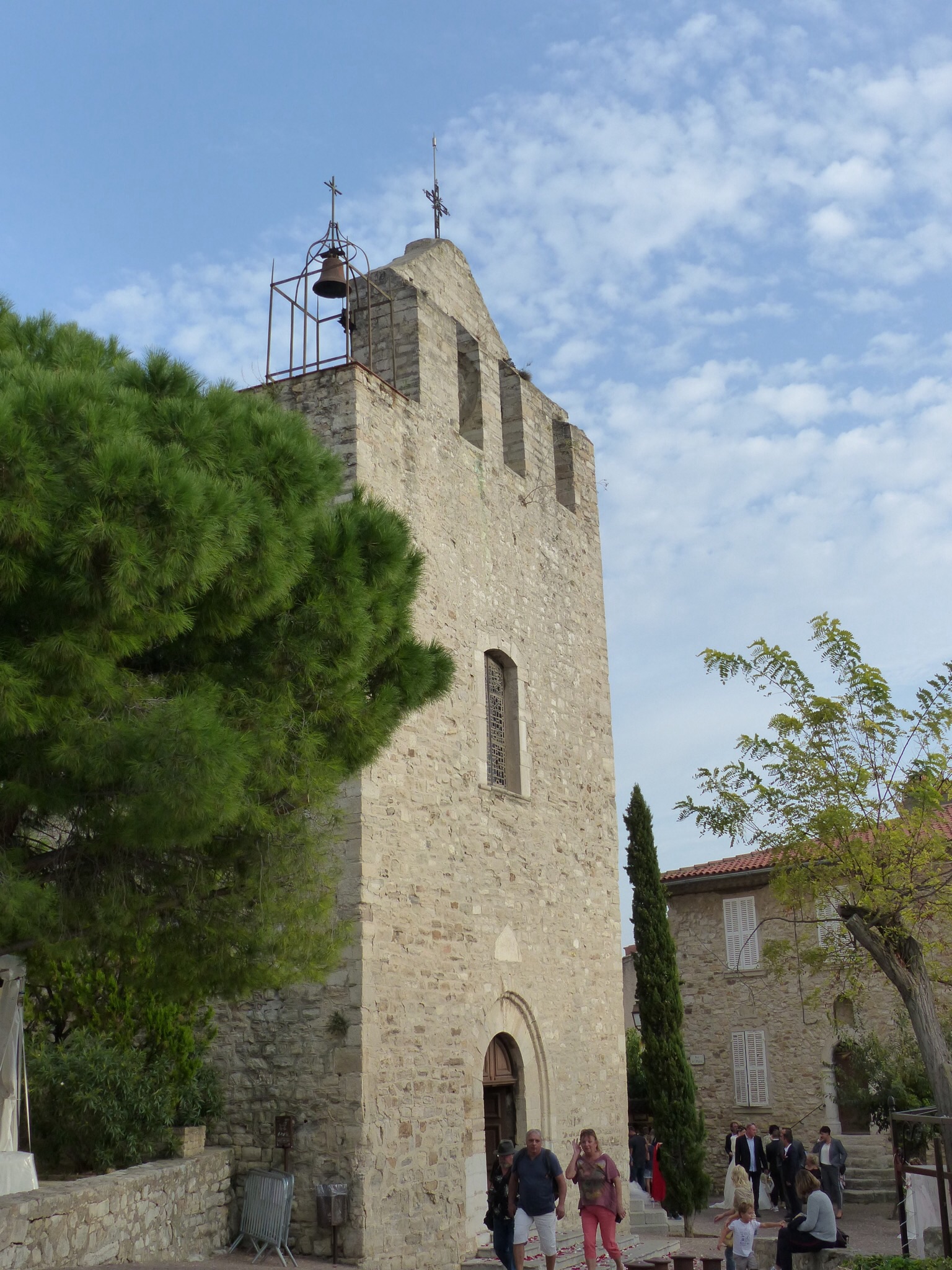 Eglise du Castellet, Côte d'Azur Eglise du Castellet, Côte d'Azur