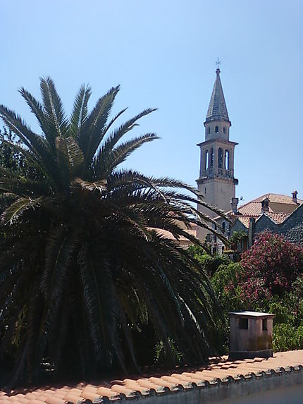 Eglise Saint-Jean depuis les remparts