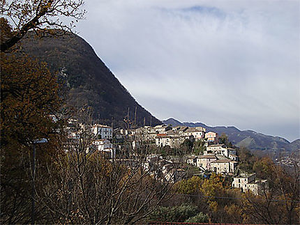 Le petit village de Guardiaregia