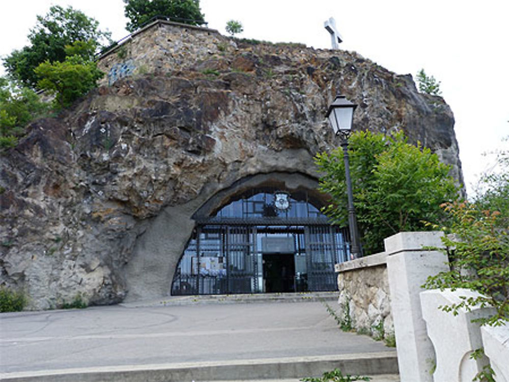 Eglise de la Grotte