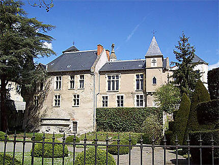 Le Castel Franc