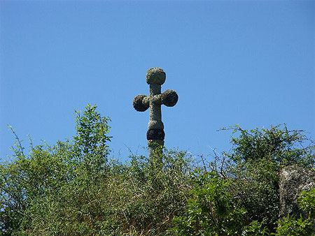 Croix à boules de Charraix Croix à boules de Charraix