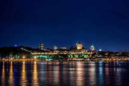 Québec de nuit vu de Lévis