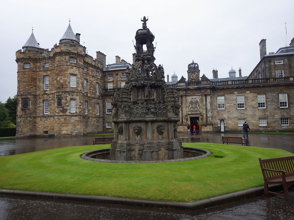 Holyrood palace