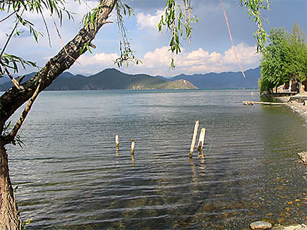 Lac Lugu