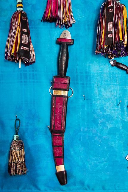 Djanet - Au marché, couteau et portes-clés