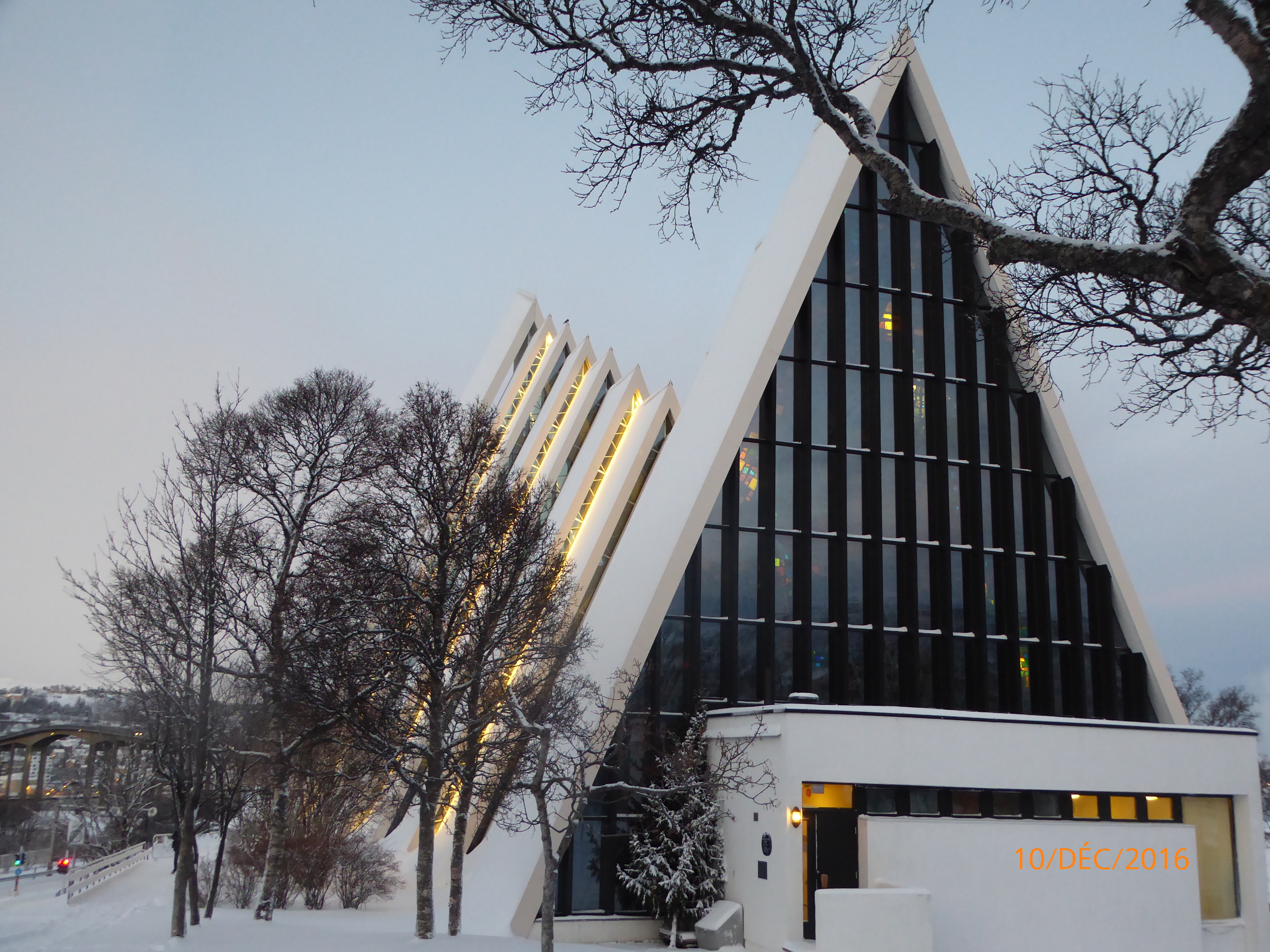 La cathédrale arctique de Tromso La cathédrale arctique de Tromso