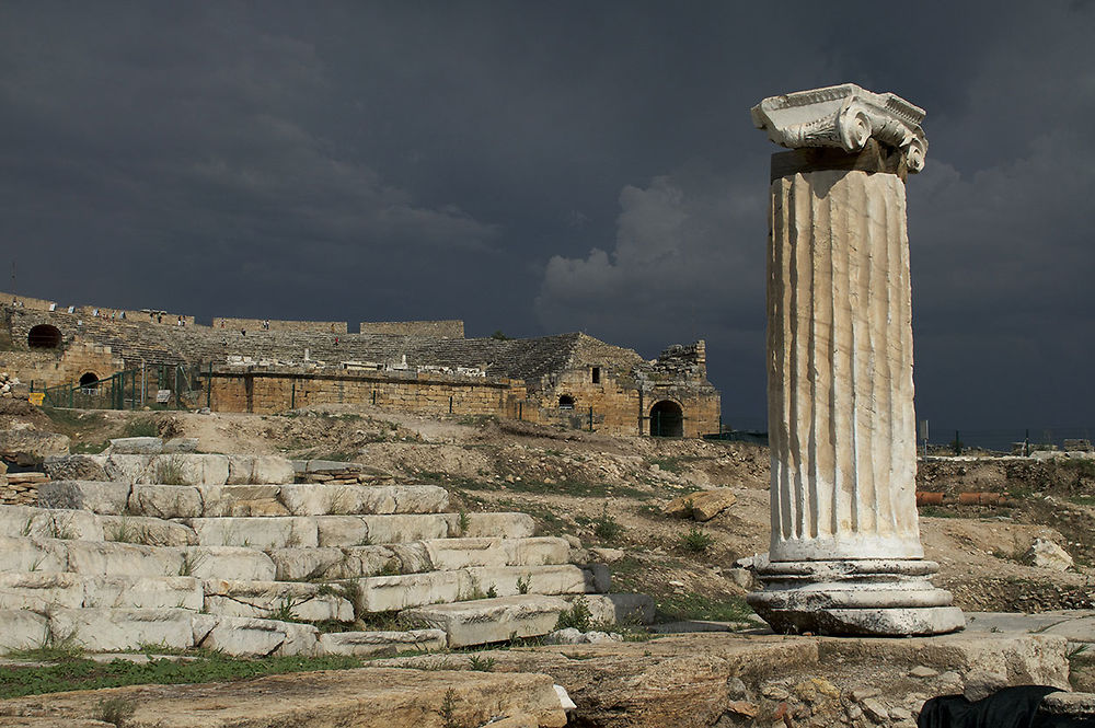 Ciel d'orage à Hiérapolis