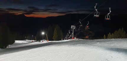 Ski nocturne à Manigod, Alpes