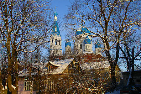 Une église à Gatchina Une église à Gatchina