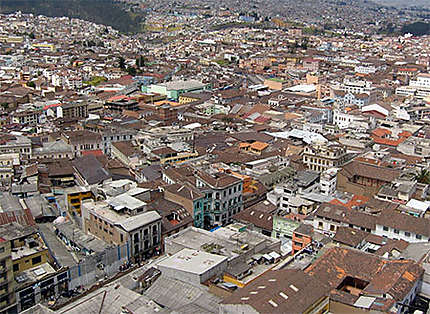Les toîts de Quito 