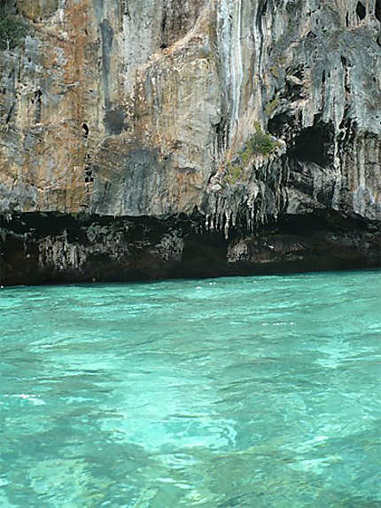L'eau cristalline de Koh Phi Phi
