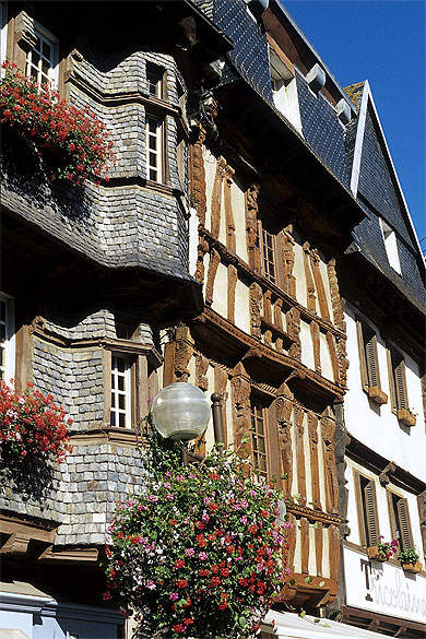 Maison à pans de bois, place du général Leclerc, Lannion Maison à pans de bois, place du général Leclerc, Lannion