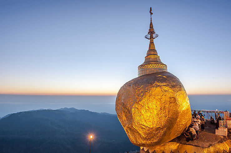 Kyaik-Hti-Yo ou le Rocher d'Or (Birmanie)