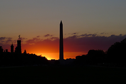 Monument Washington et les derniers feux du soleil