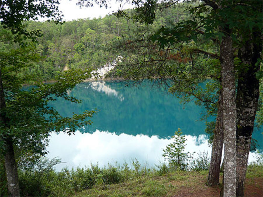 Les reflets de Laguna Esmeralda