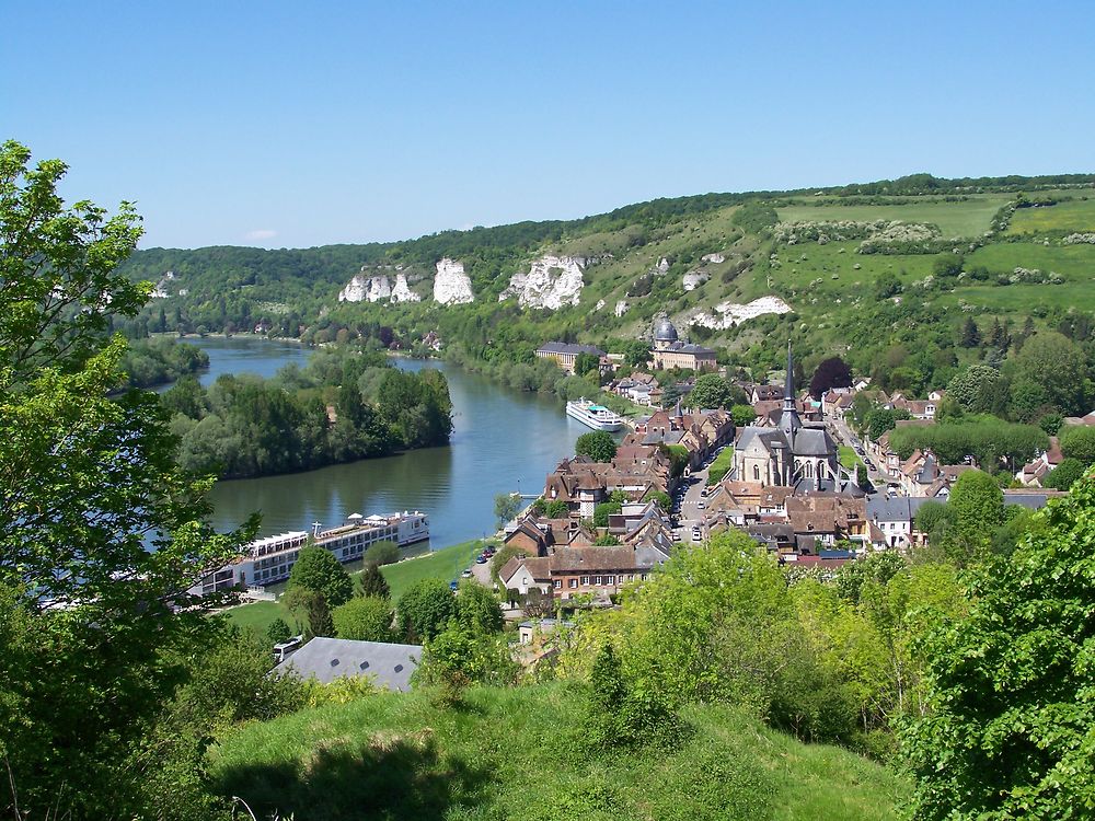 Panorama sur la seine et Les Andelys