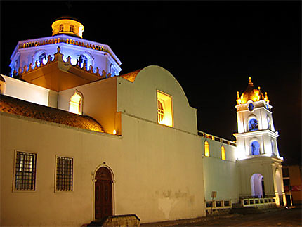 Eglise de Latacunga la nuit