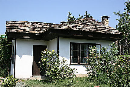 Petite maison à Bozencite
