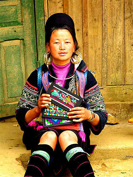 Femme Hmong