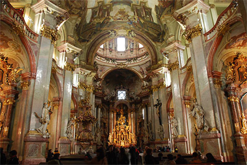 Intérieur église St Nicolas