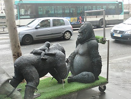 Enseigne sur trottoir