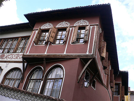 La maison Balabanov, ancienne maison en bois du 19 ème siècle La maison Balabanov, ancienne maison en bois du 19 ème siècle
