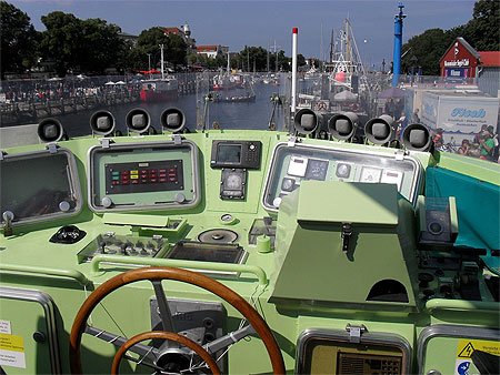 Vedette de sauvetage, au poste de pilotage Vedette de sauvetage, au poste de pilotage