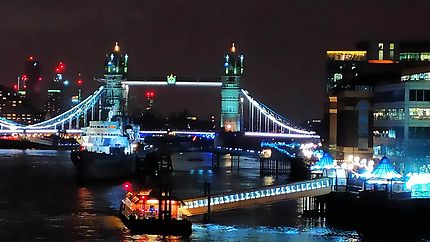 Tower Bridge la nuit