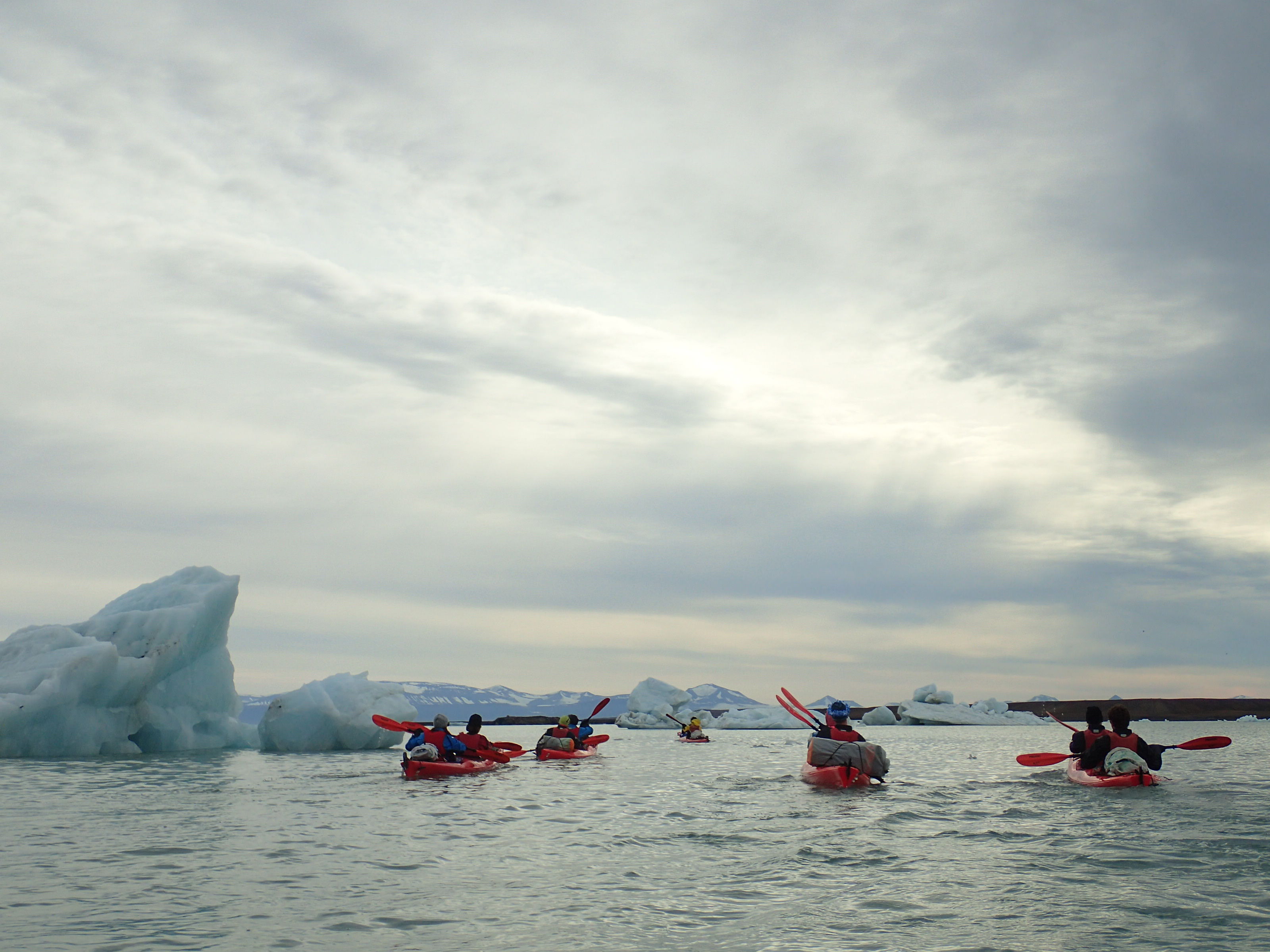 Kayak dans les glacons