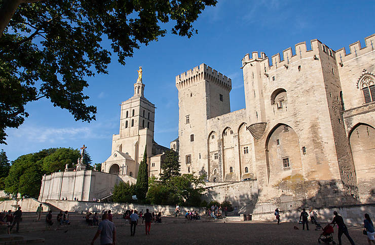 Avignon (Vaucluse) : quand les papes étaient en France… 