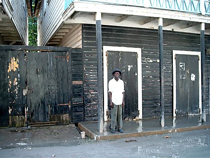 Souvenir du porteur d'eau de Jacmel